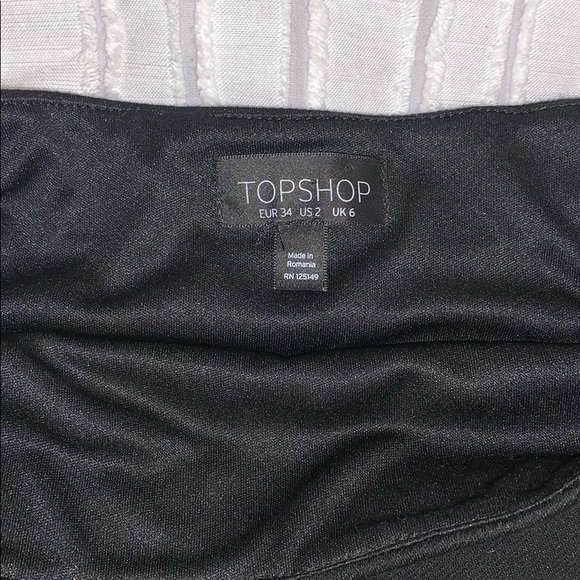 Scalloped Topshop Pencil Skirt 💋 - Picture 4 of 6